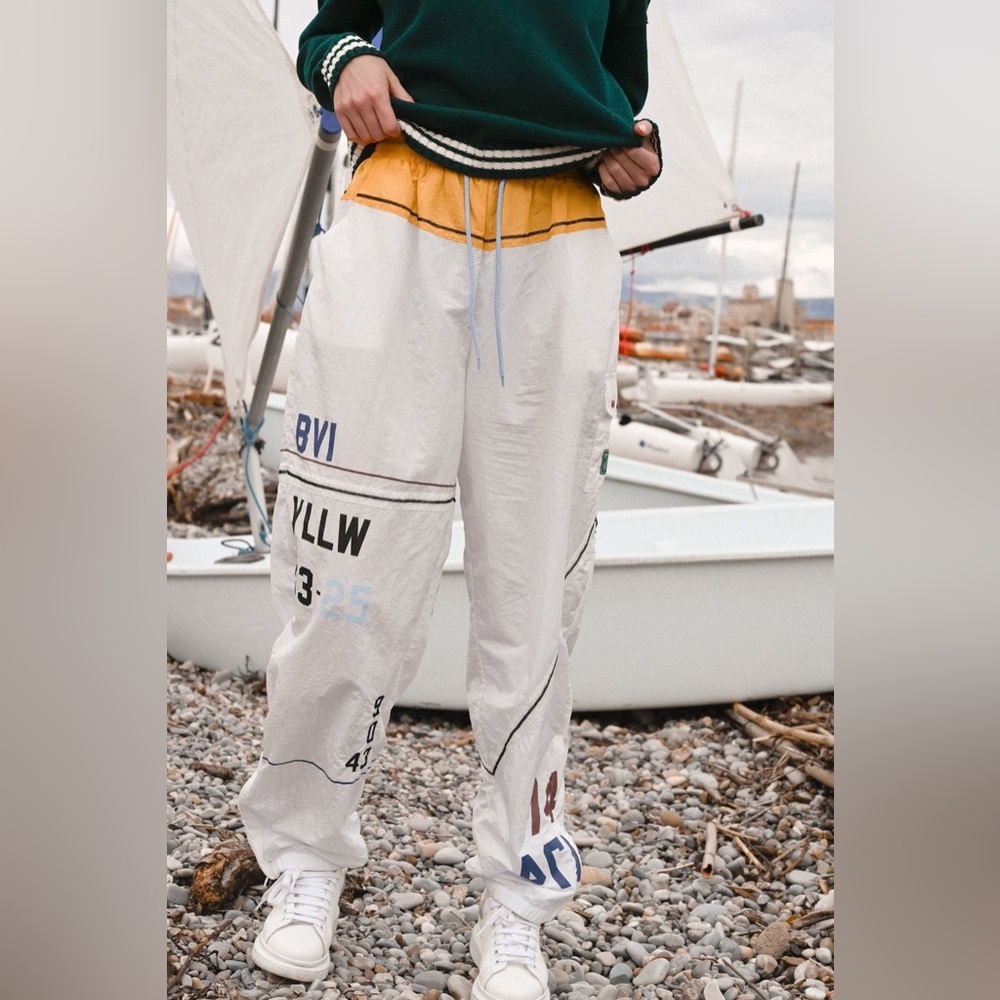 YLLW MAST EXTRA-BAGGY JOGGERS WHITE PANTS YACHT COLLECTION YELLOW THE LABEL